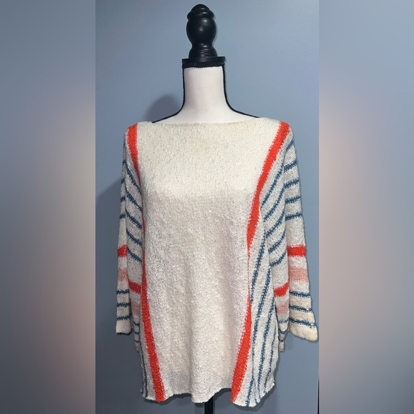 three- quarter wide sleeve beach sweater - Picture 2 of 7